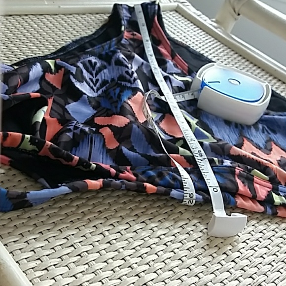 ASOS High waist cut out bikini bottom - Picture 7 of 8